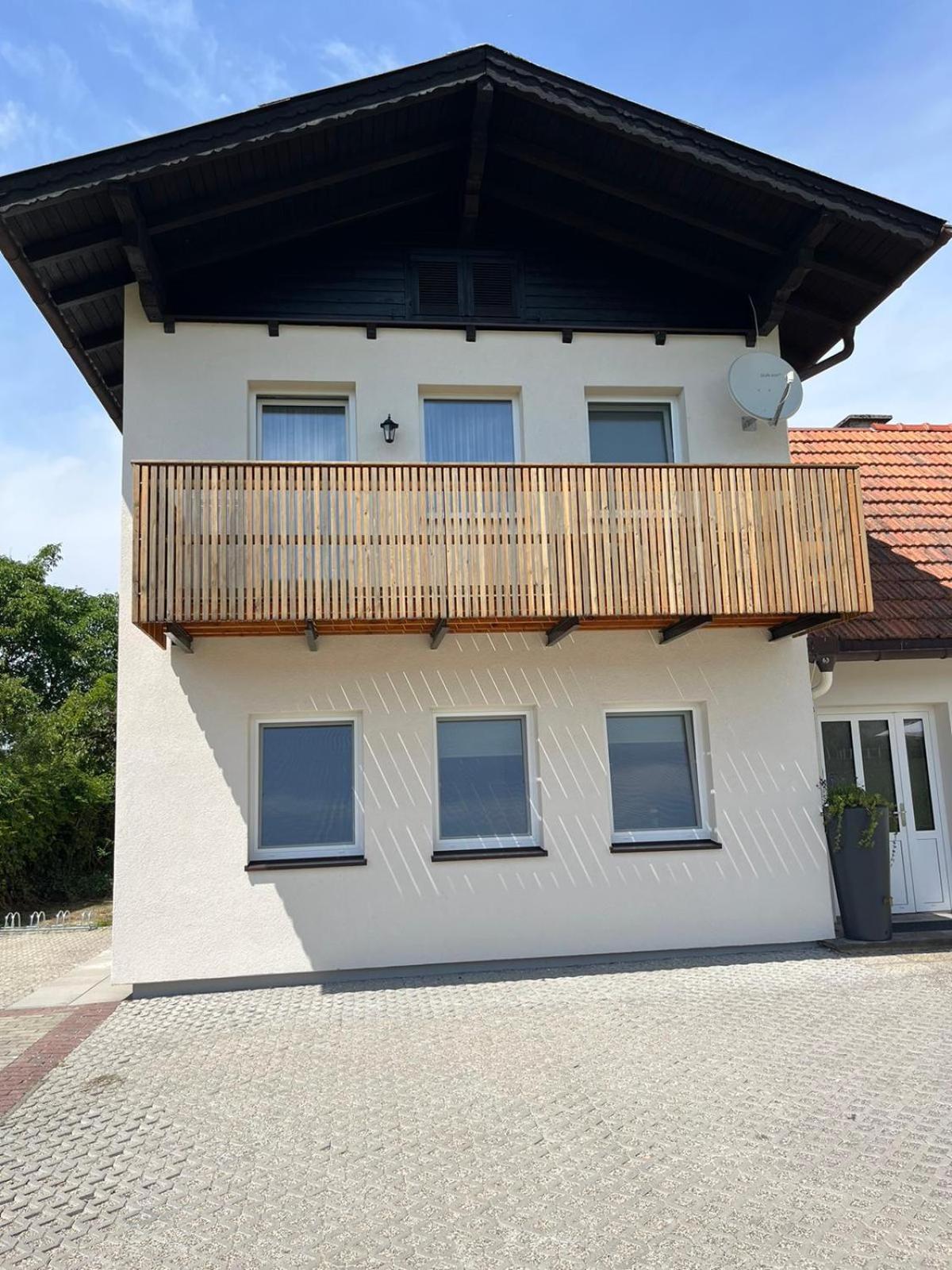 Danner Familien-Ferienwohnungen Schoerfling Am Attersee Exterior photo